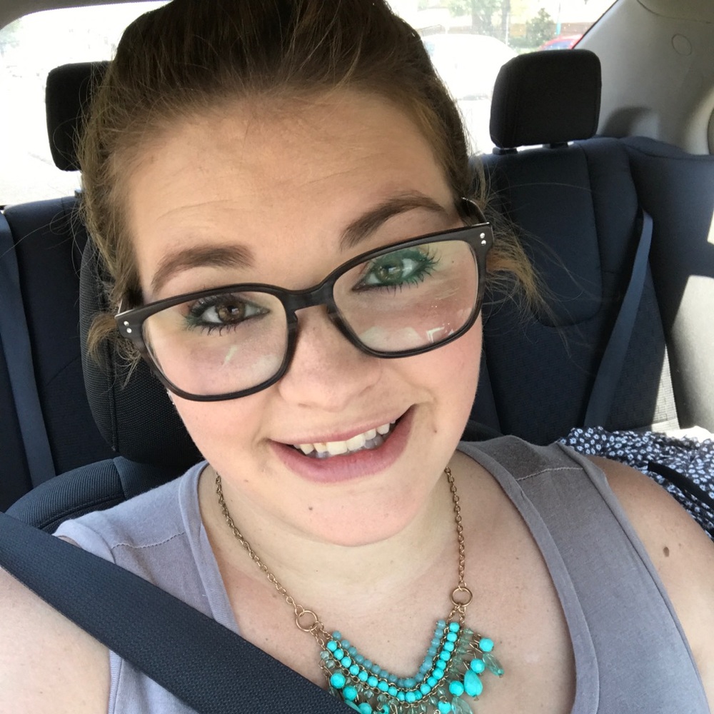 Meet your Posher, Erica